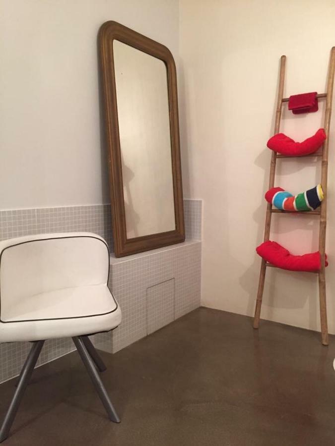 לינה וארוחת בוקר Nernier Maison Rouge Cacahuete חדר תמונה